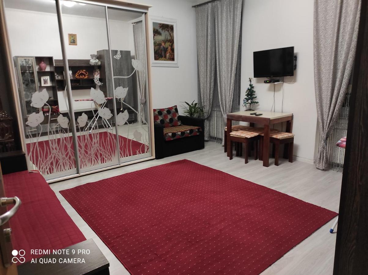 Двокімнатна Квартира В Центрі Міста Lviv Extérieur photo